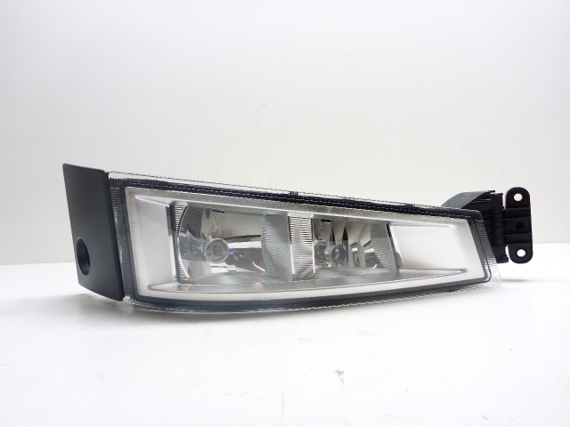 Full beam and fog lamp light, right hand